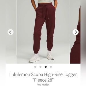 Lululemon Scuba Jogger sz 2